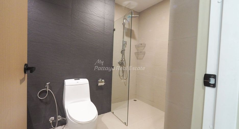 For sale 4 ベッドルーム condo in Bang Lamung, Chonburi