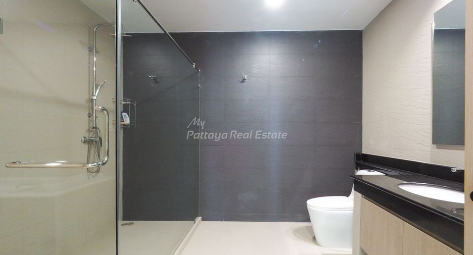 For sale 4 ベッドルーム condo in Bang Lamung, Chonburi