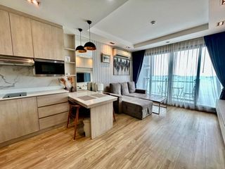 Condo en alquiler de 1 habitaciones en Si Racha, Chonburi