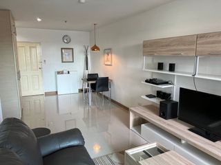 1 Bedroom Condo In Si Racha, Chonburi