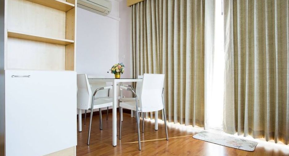For rent 1 bed condo in Si Racha, Chonburi