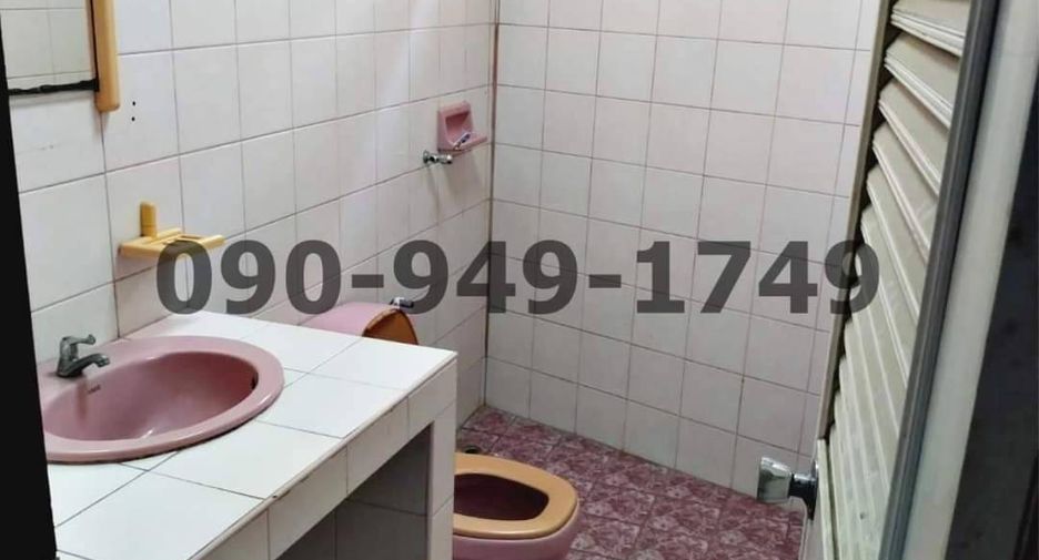 For rent 2 bedrooms retail Space in Nong Khaem, Bangkok
