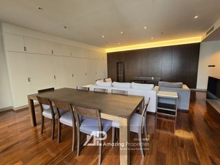 For rent 4 bed apartment in Khlong Toei, Bangkok
