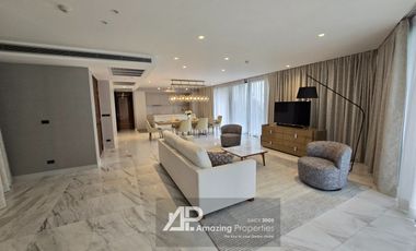 For rent 3 bed condo in Watthana, Bangkok
