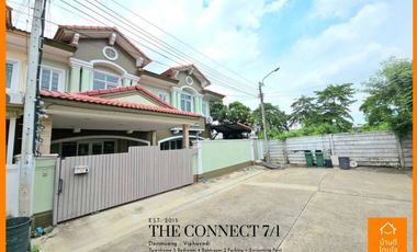 For sale 5 bedrooms townhouse in Don Mueang, Bangkok