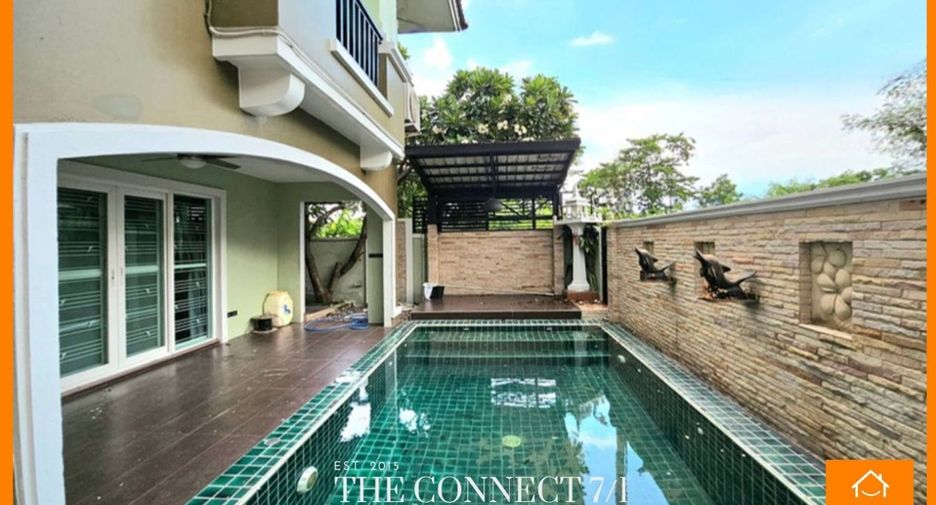 For sale 5 bedrooms townhouse in Don Mueang, Bangkok