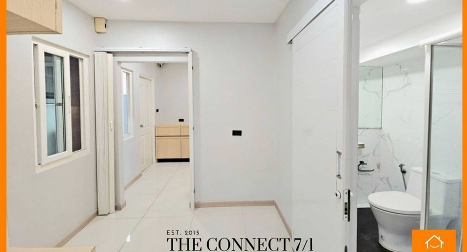 For sale 5 bedrooms townhouse in Don Mueang, Bangkok