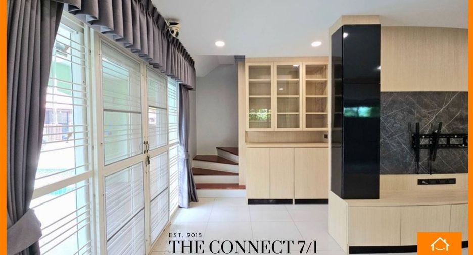For sale 5 bedrooms townhouse in Don Mueang, Bangkok