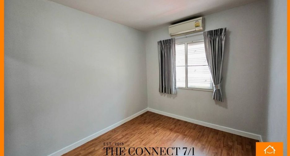 For sale 5 bedrooms townhouse in Don Mueang, Bangkok