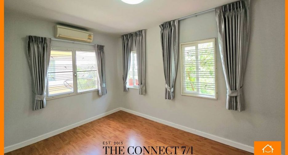For sale 5 bedrooms townhouse in Don Mueang, Bangkok