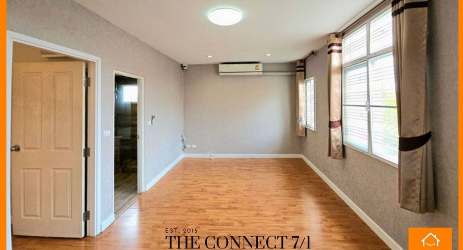 For sale 5 bedrooms townhouse in Don Mueang, Bangkok