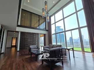 For rent 4 bed apartment in Watthana, Bangkok