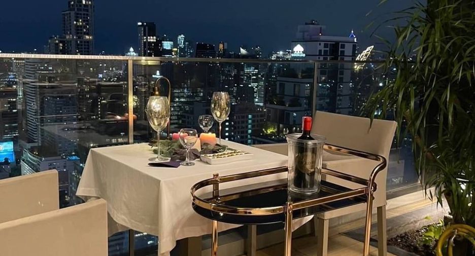 For rent そして for sale 4 Beds condo in Watthana, Bangkok