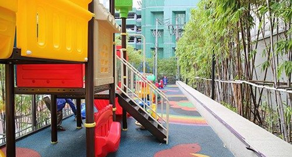 ให้เช่า 4 ห้องนอน คอนโด ใน สาทร, กรุงเทพฯ