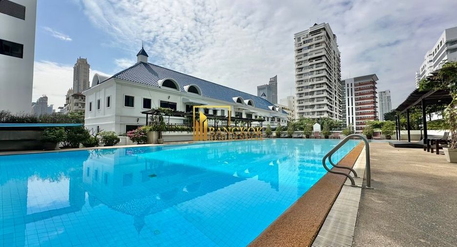 For rent 3 bedrooms condo in Watthana, Bangkok