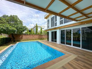 For rent 4 bedrooms house in San Kamphaeng, Chiang Mai