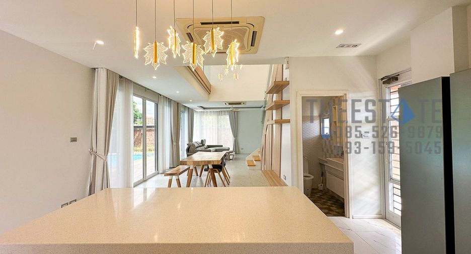 For rent 4 bedrooms house in San Kamphaeng, Chiang Mai