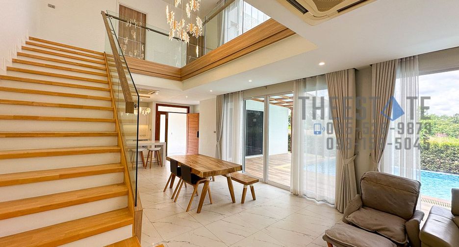 For rent 4 bedrooms house in San Kamphaeng, Chiang Mai