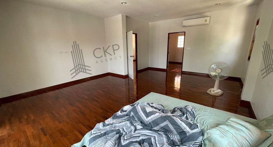 Casa en alquiler y en venta de 3 habitaciones en Nakhon Chai Si, Nakhon Pathom