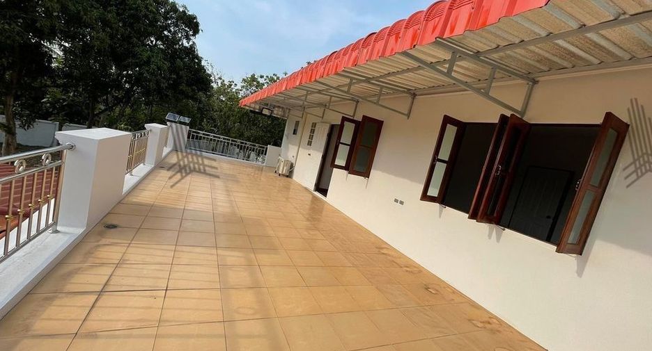 Casa en alquiler y en venta de 3 habitaciones en Nakhon Chai Si, Nakhon Pathom