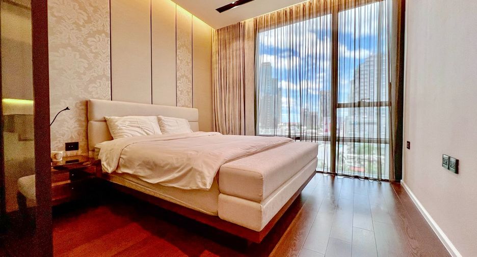 For sale 2 bedrooms condo in Watthana, Bangkok