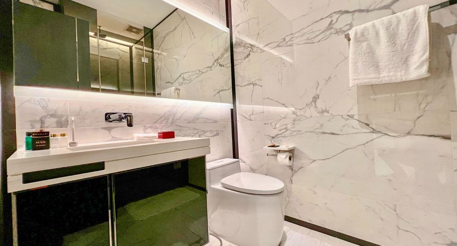 For sale 2 bedrooms condo in Watthana, Bangkok
