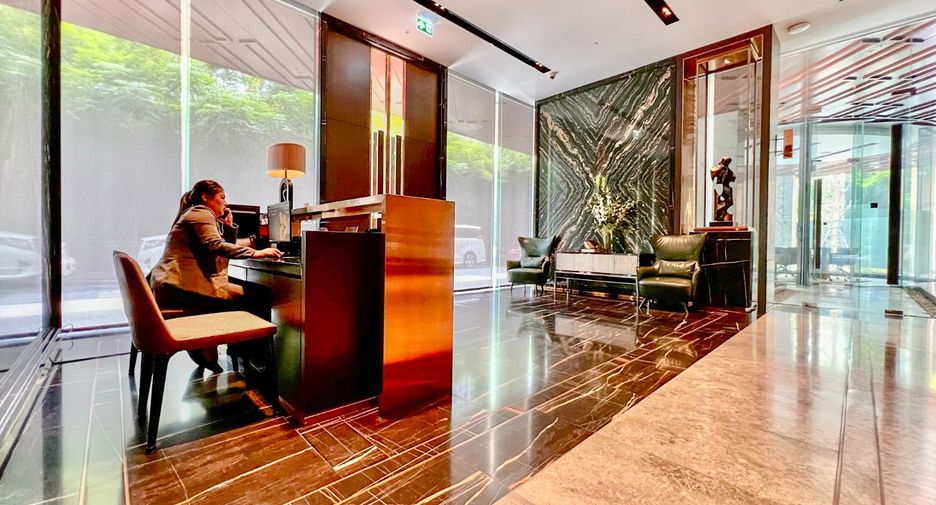 For sale 2 bedrooms condo in Watthana, Bangkok