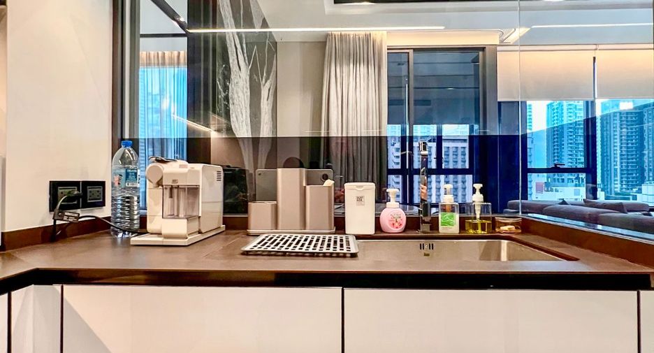 For sale 2 bedrooms condo in Watthana, Bangkok
