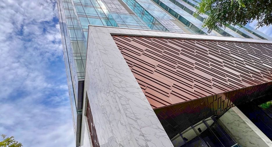 For sale 2 bedrooms condo in Watthana, Bangkok