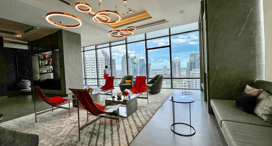 For sale 2 bedrooms condo in Watthana, Bangkok