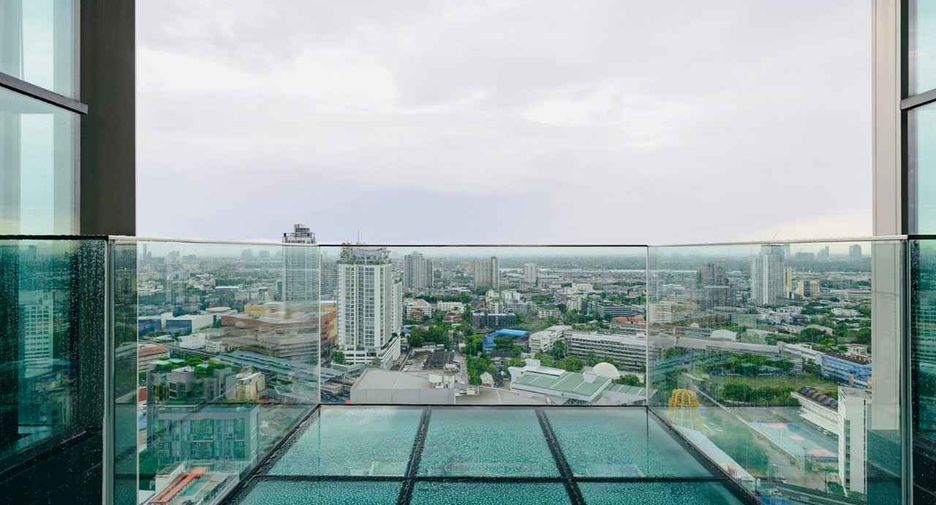 À louer et à vendre 3 chambres condo à Watthana, Bangkok