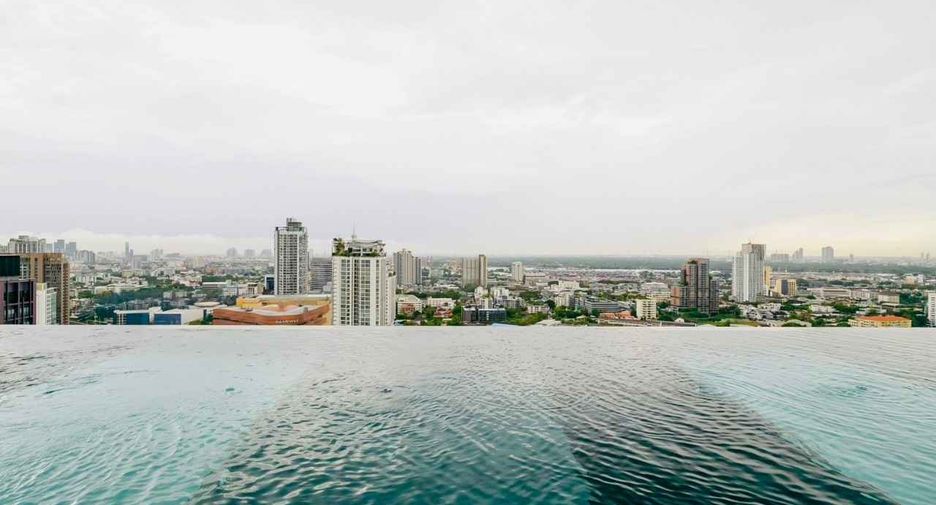À louer et à vendre 3 chambres condo à Watthana, Bangkok