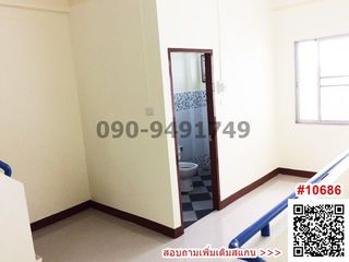 For rent 3 bedrooms retail Space in Bang Khun Thian, Bangkok