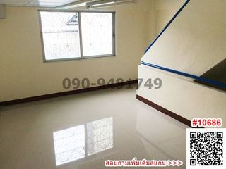 For rent 3 bedrooms retail Space in Bang Khun Thian, Bangkok