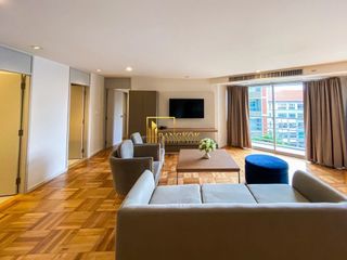 For rent 3 bedrooms apartment in Yan Nawa, Bangkok