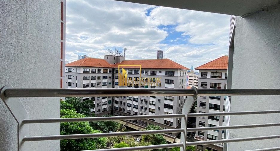 Apartamento en alquiler de 3 habitaciones en Yan Nawa, Bangkok
