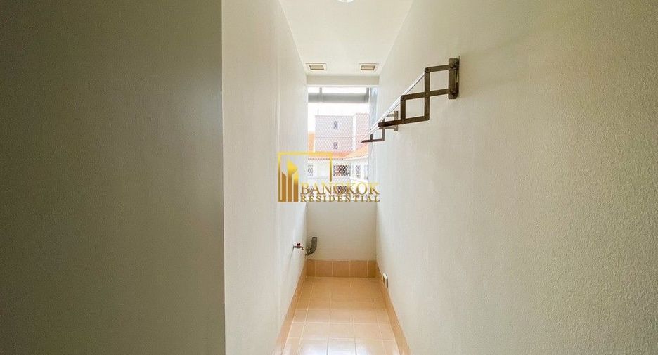 Apartamento en alquiler de 3 habitaciones en Yan Nawa, Bangkok