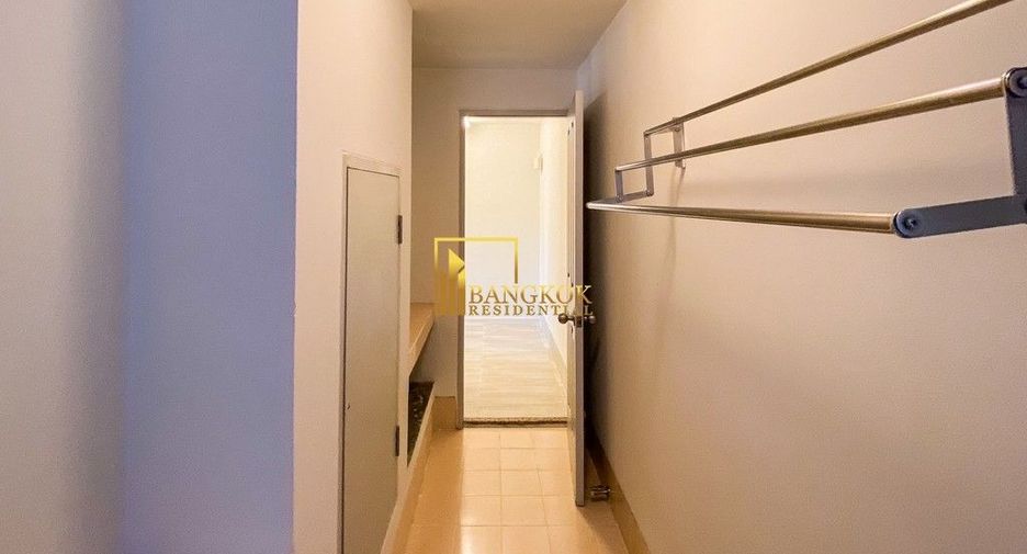 Apartamento en alquiler de 3 habitaciones en Yan Nawa, Bangkok