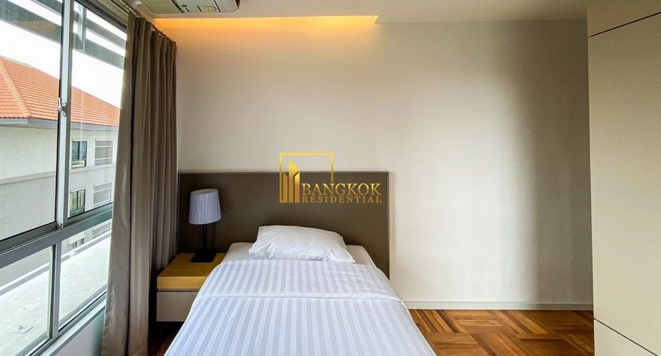 Apartamento en alquiler de 3 habitaciones en Yan Nawa, Bangkok