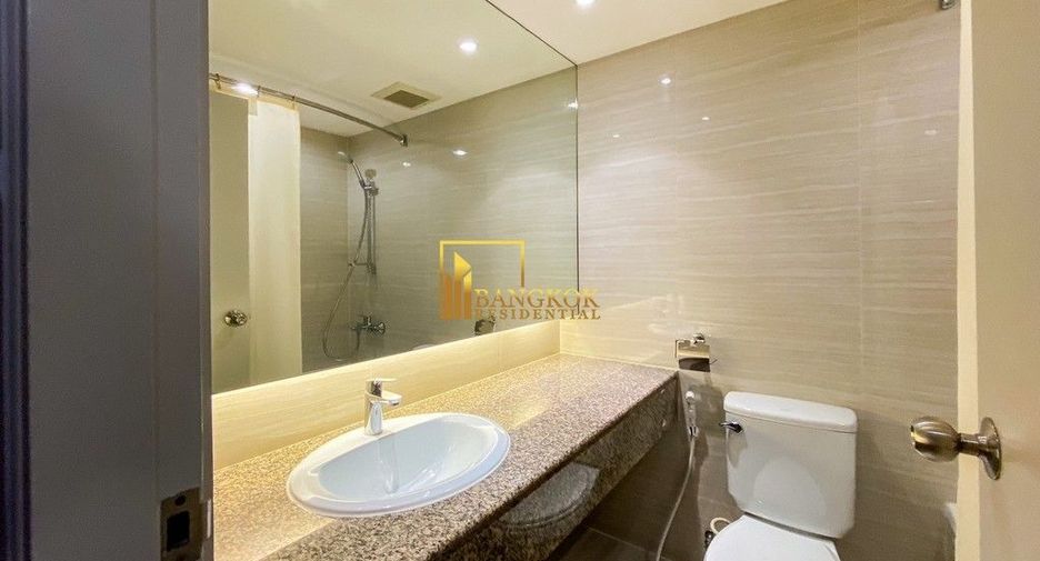 Apartamento en alquiler de 3 habitaciones en Yan Nawa, Bangkok