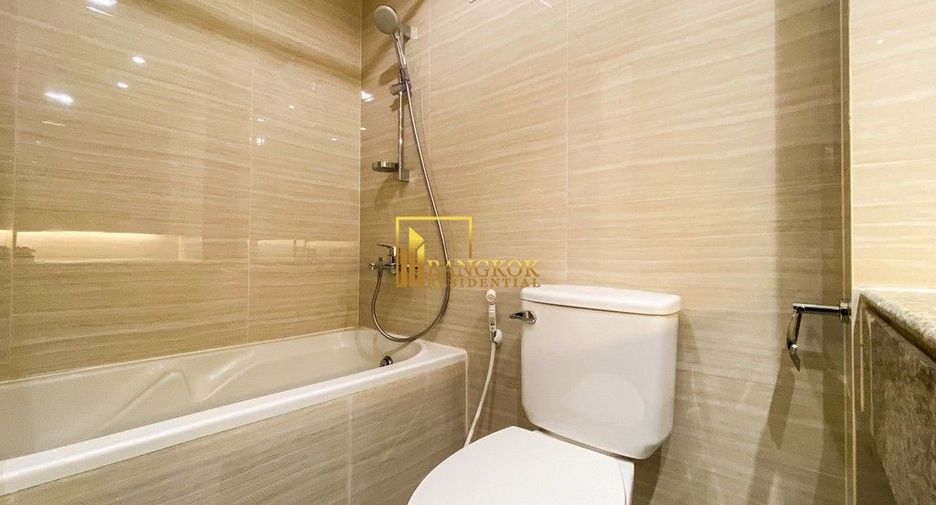 Apartamento en alquiler de 3 habitaciones en Yan Nawa, Bangkok