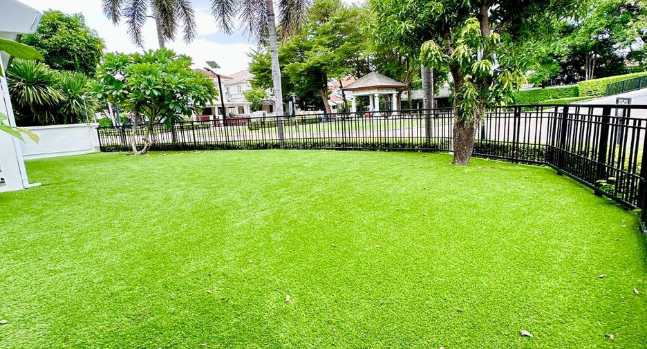 For sale 4 bedrooms house in Phasi Charoen, Bangkok