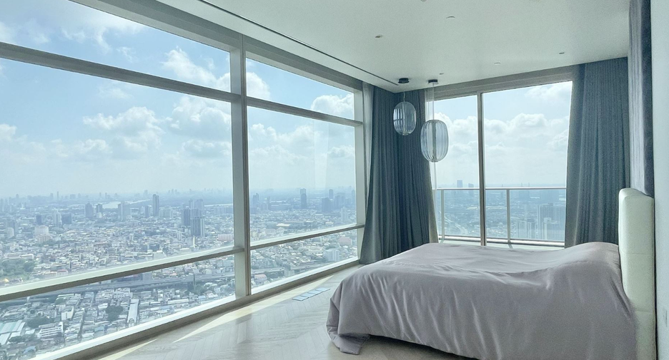 For rent 3 bedrooms condo in Bang Kho Laem, Bangkok