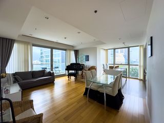 For sale 2 bedrooms condo in Sathon, Bangkok