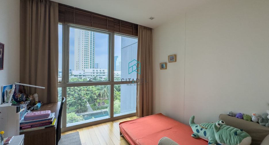 For sale 2 bedrooms condo in Sathon, Bangkok