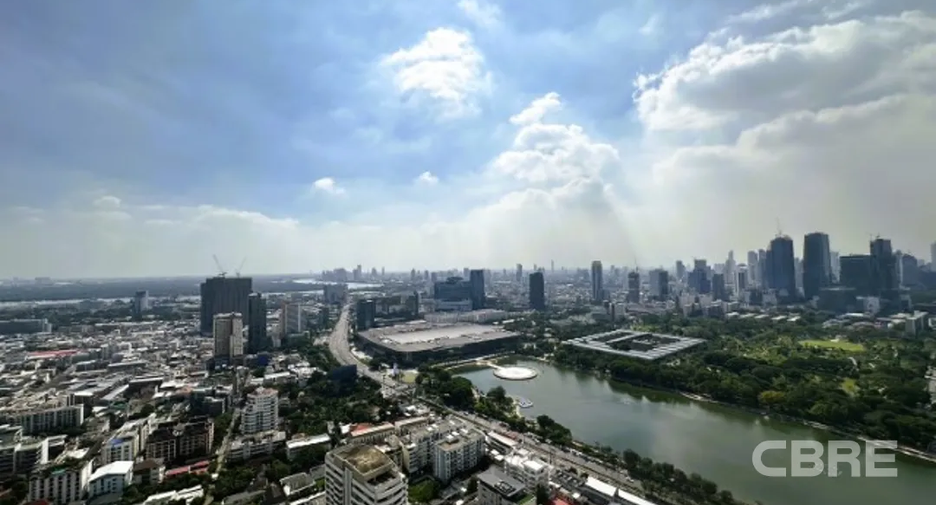 For sale 4 bedrooms apartment in Khlong Toei, Bangkok