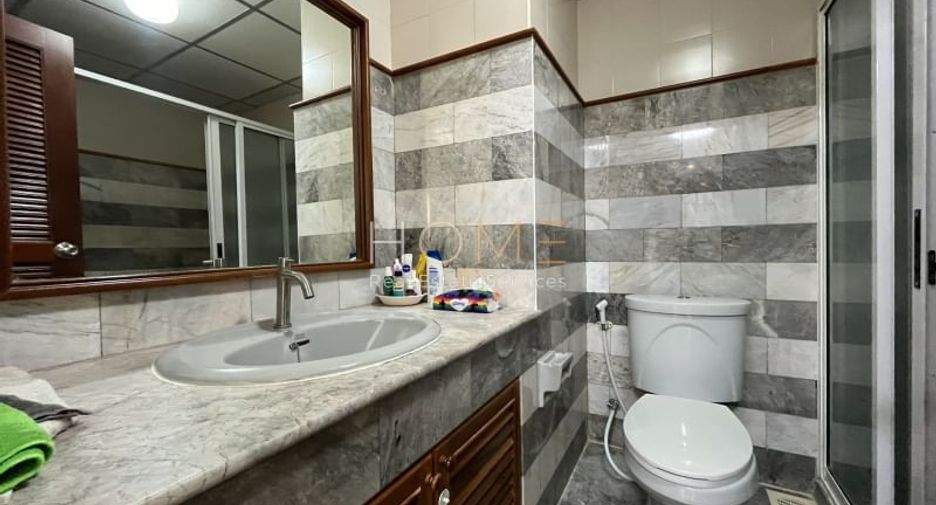 À vendre 1 chambre condo à Sathon, Bangkok