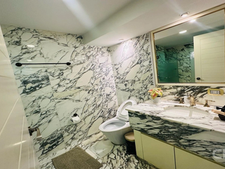 For sale 5 bedrooms house in Watthana, Bangkok