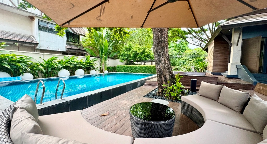 Casa en venta de 5 habitaciones en Watthana, Bangkok