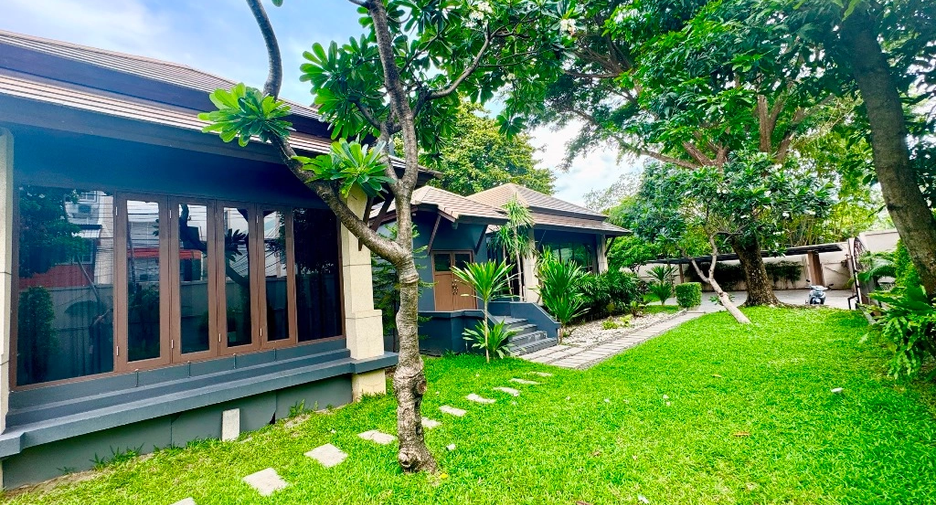 Casa en venta de 5 habitaciones en Watthana, Bangkok